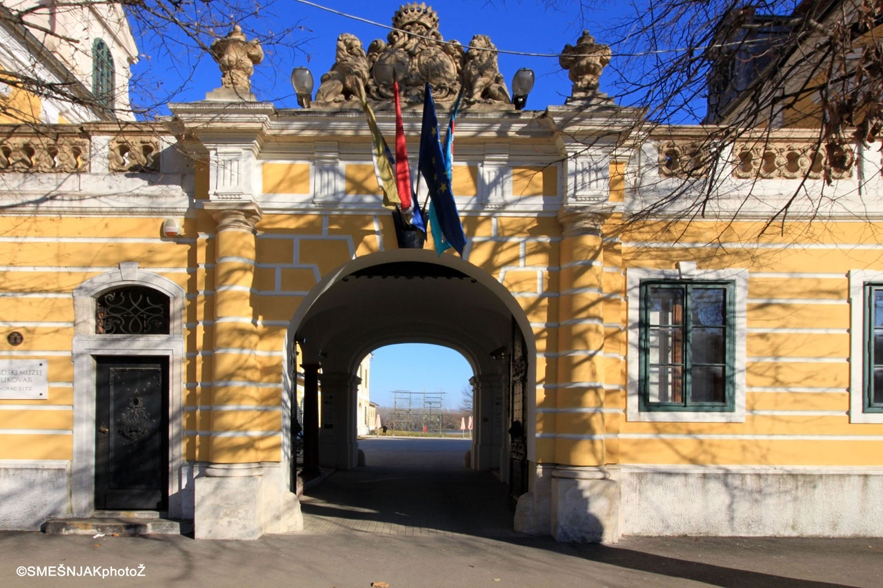 Dvorac Eltz u Vukovaru