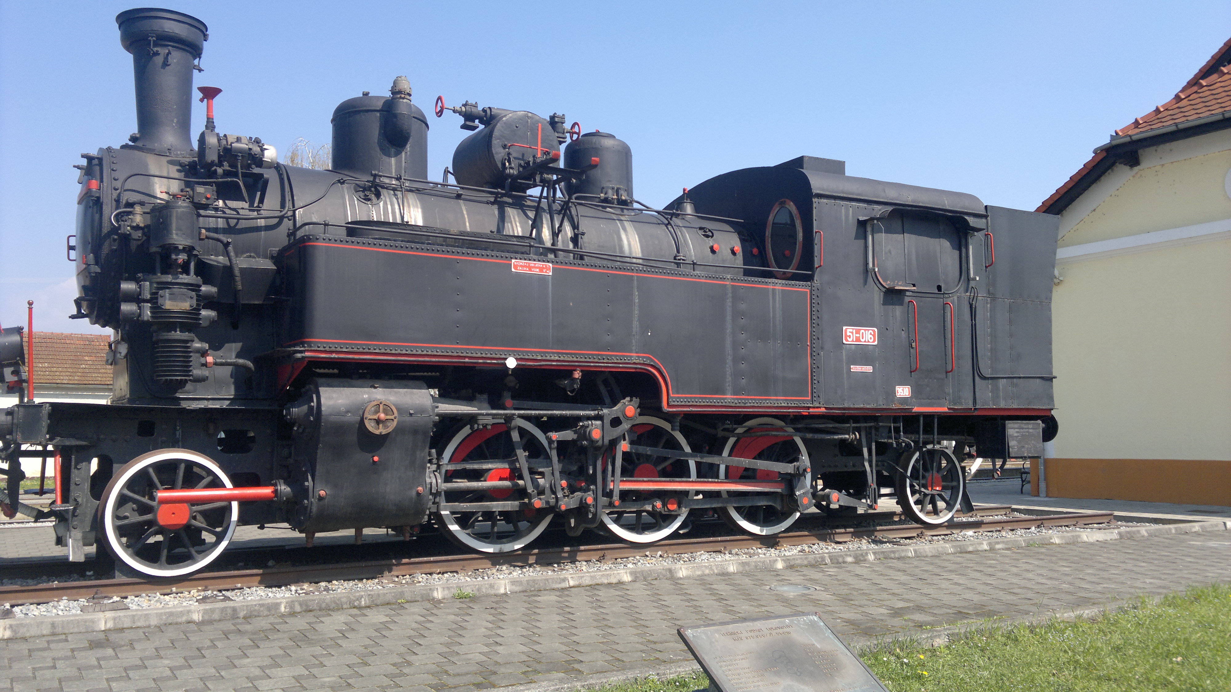 Požega i Zlatna dolina