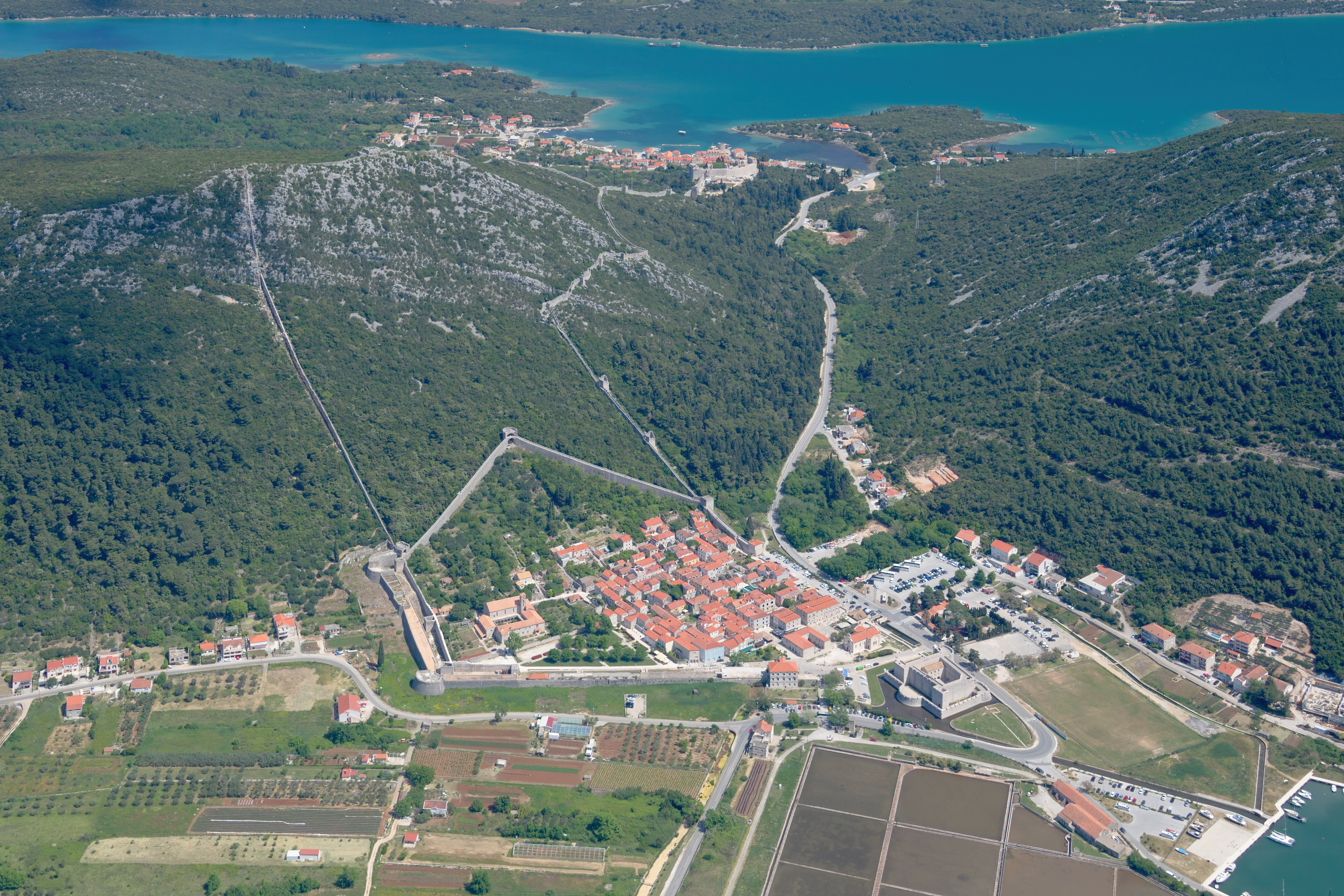 Stonske zidine