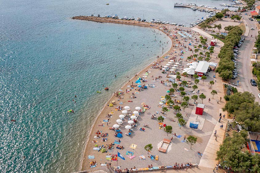 Srima — plaže i šetnica