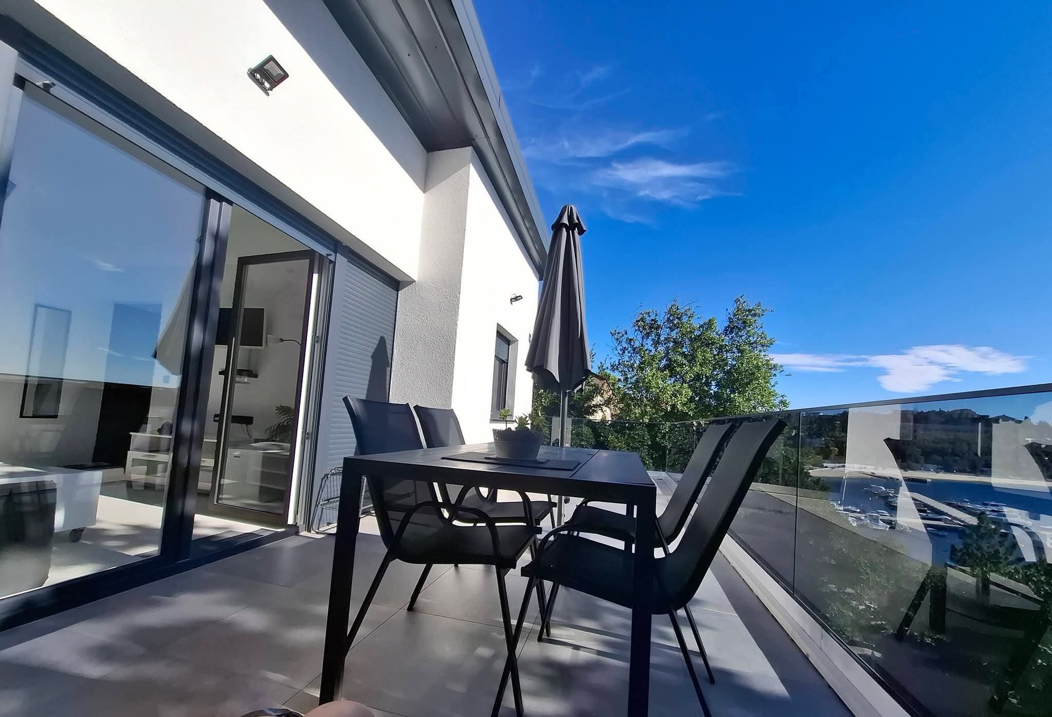 Apartman August Jadranovo 2