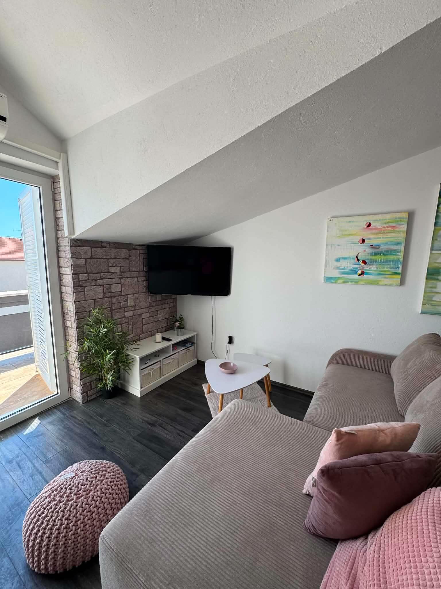 Apartmani Leona Rogoznica 71