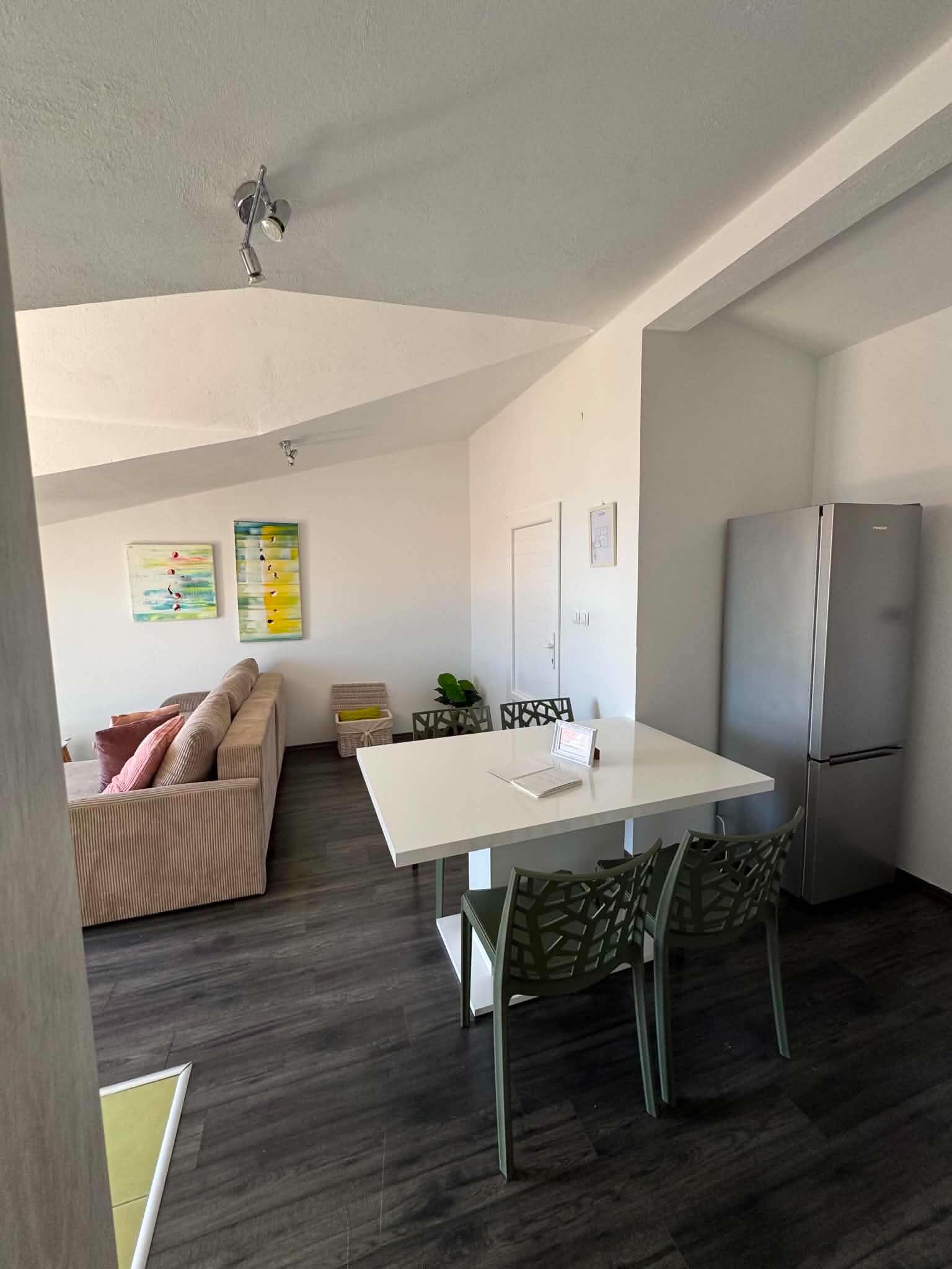 Apartmani Leona Rogoznica 73