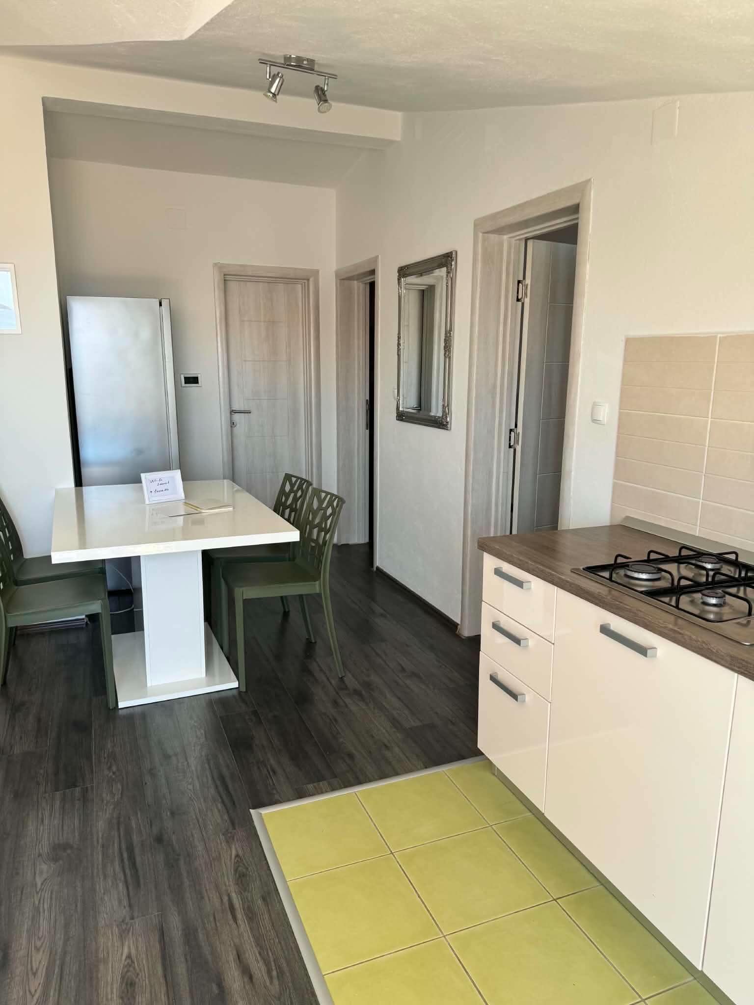 Apartmani Leona Rogoznica 75