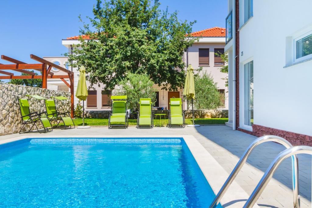 Apartmaji Futura Malinska
