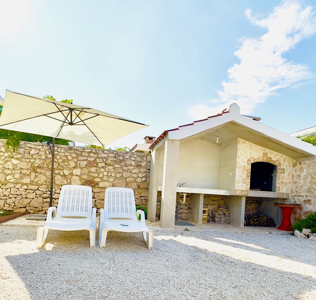 Holiday house Galeb-20 Meters from the Beach ! 3