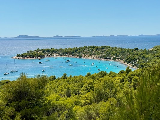 Kosirina Bay