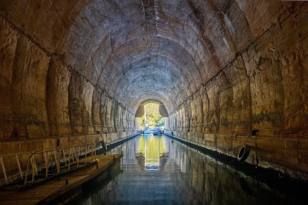 Yugoslav army underground boat shelter - Potkop Parja