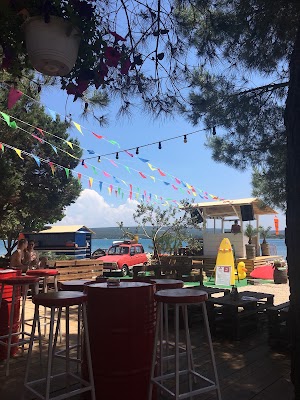 Ridimutak Beach Bar & Food