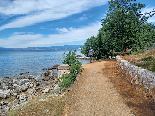 Njivice beach