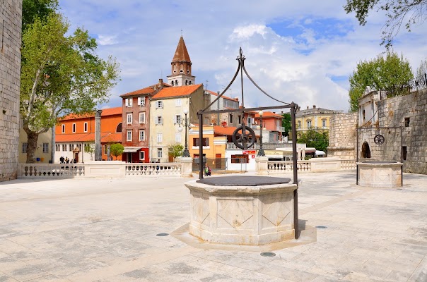 The Five Wells Square