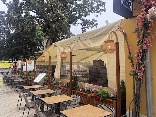 Veritas Food&Wine
