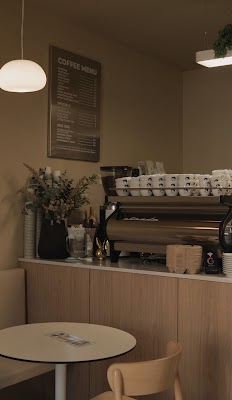 Stow Coffee Roasters Split — Specialty Coffee Shop