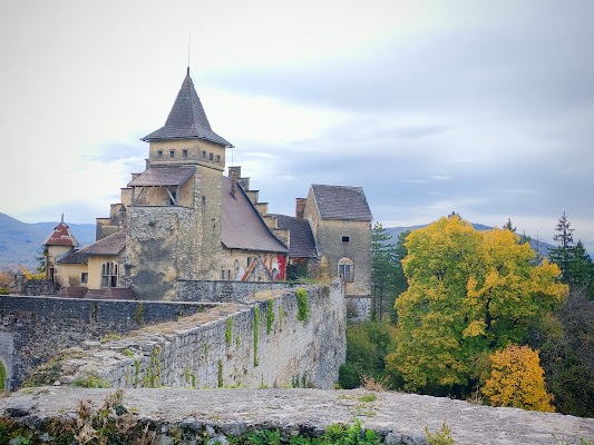 Ostrožac Castle