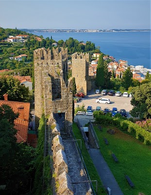 Walls of Piran